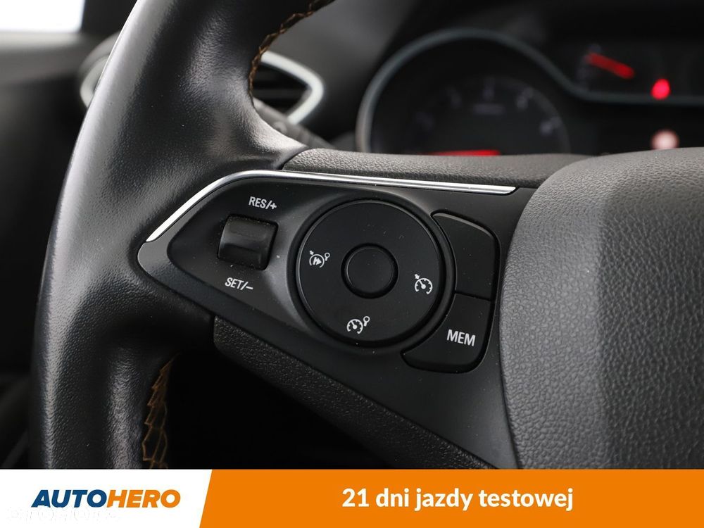 Opel Crossland X 1.2 T Design Line S&S - 29