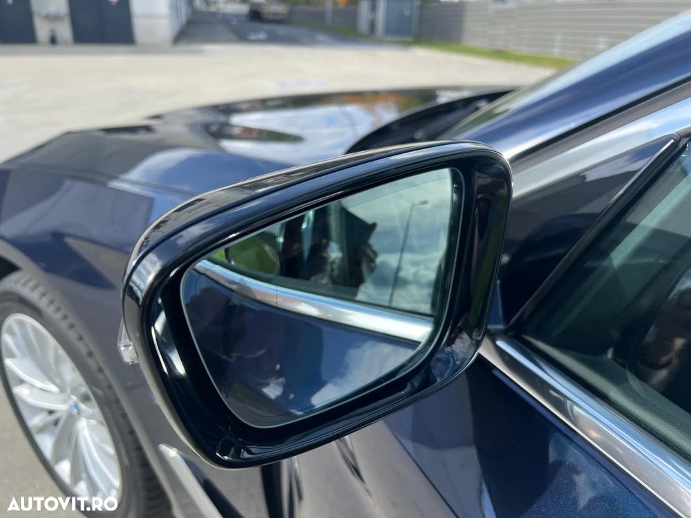 BMW Seria 5 530e Aut. Luxury Line - 23