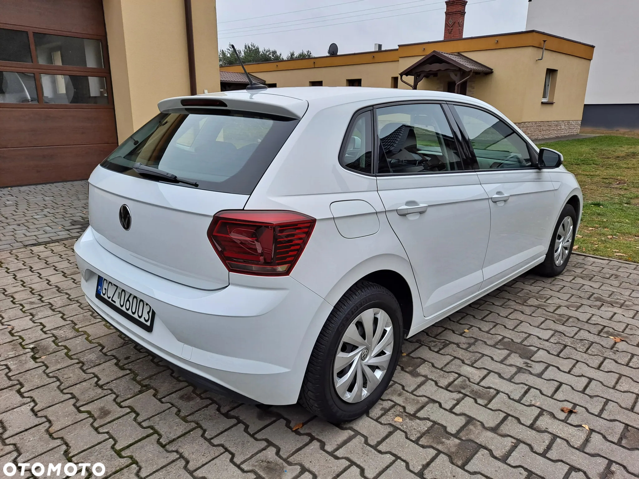 Volkswagen Polo 1.0 TSI Trendline - 5
