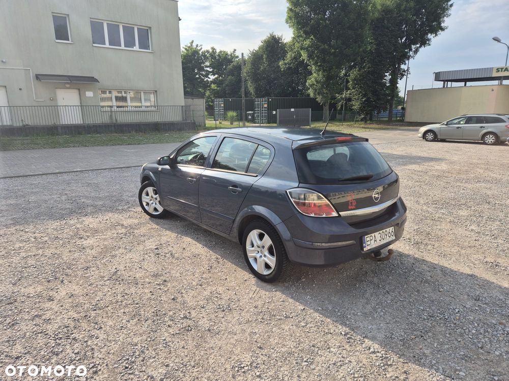 Opel Astra 1.6 - 24