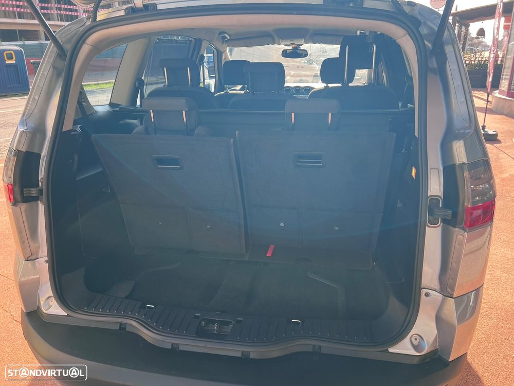 Ford S-Max 1.8 TDCi Titanium 7L - 11