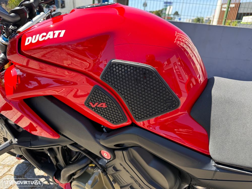 Ducati Streetfighter V4S - 23