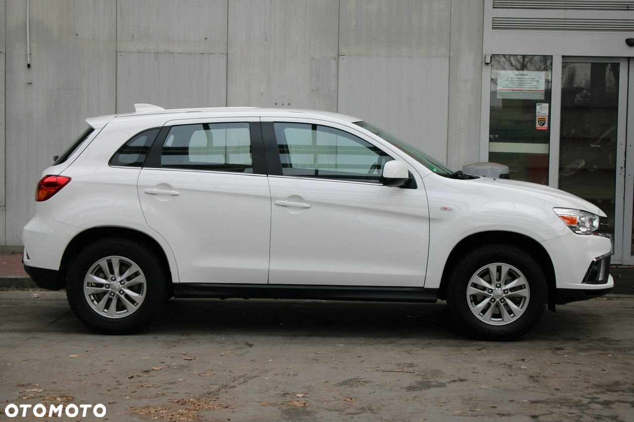 Mitsubishi ASX - 4