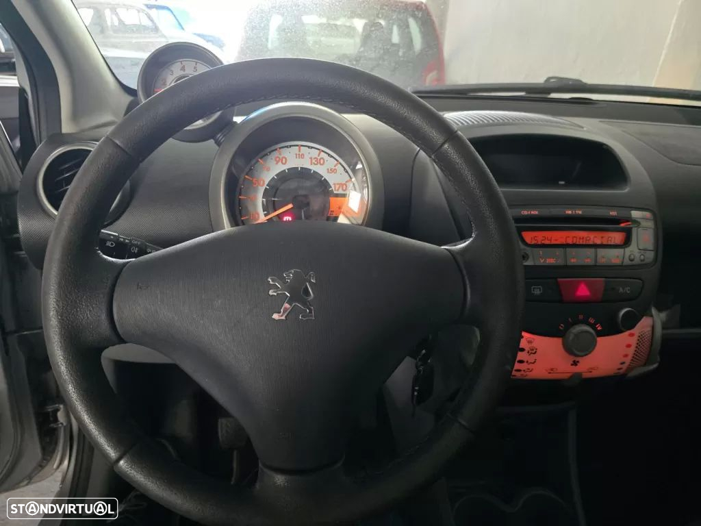 Peugeot 107 1.0 Black&Silver E5 - 13
