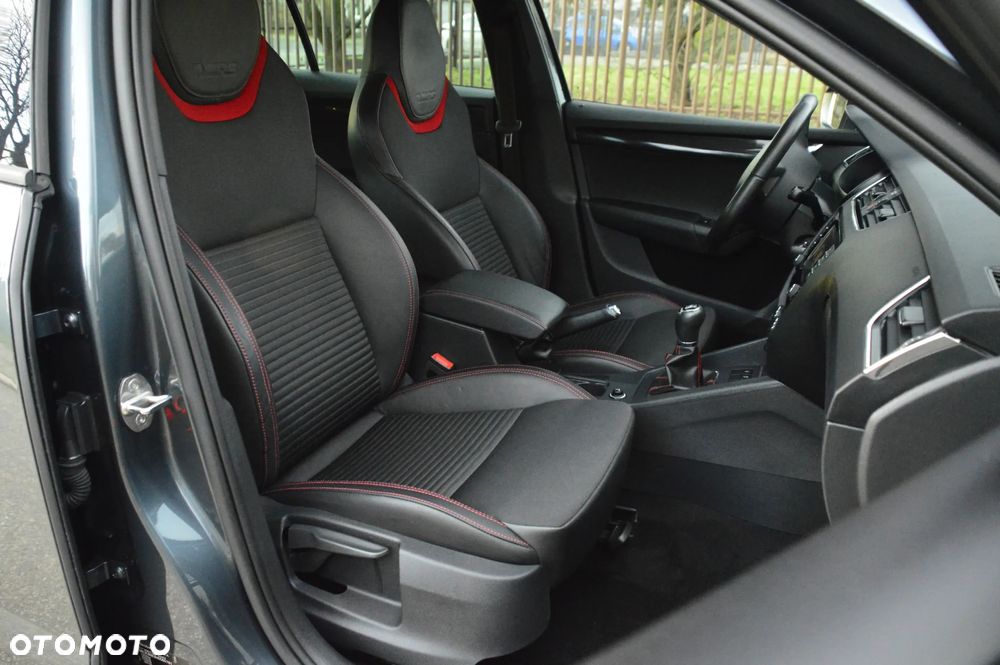 Skoda Octavia 2.0 TDI RS - 7