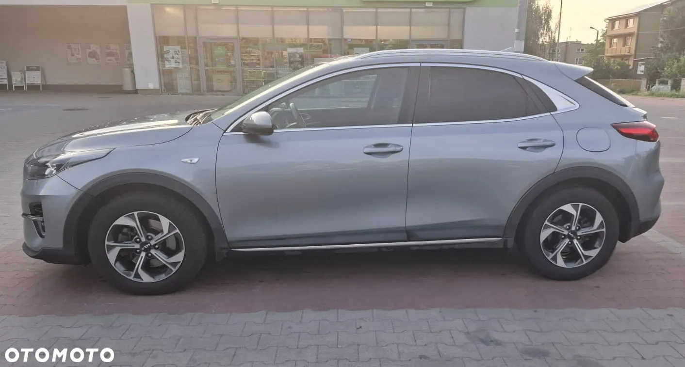 Kia XCeed 1.5 T-GDI M - 4