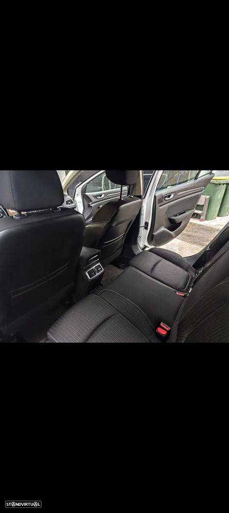Renault Mégane 1.5 Blue dCi Intens - 7