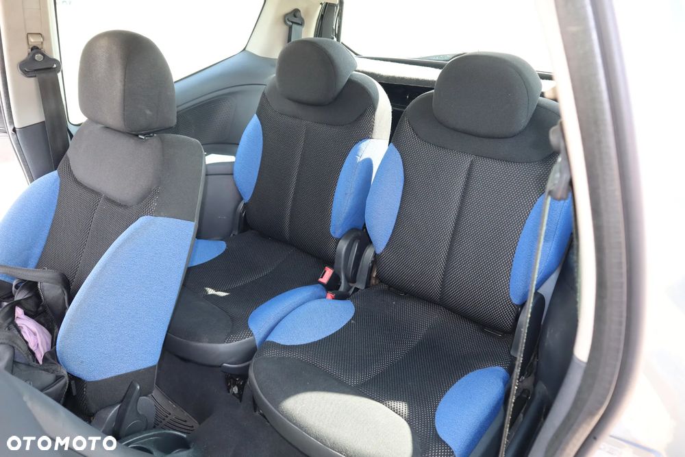 Citroën C2 1.4 VTR - 12