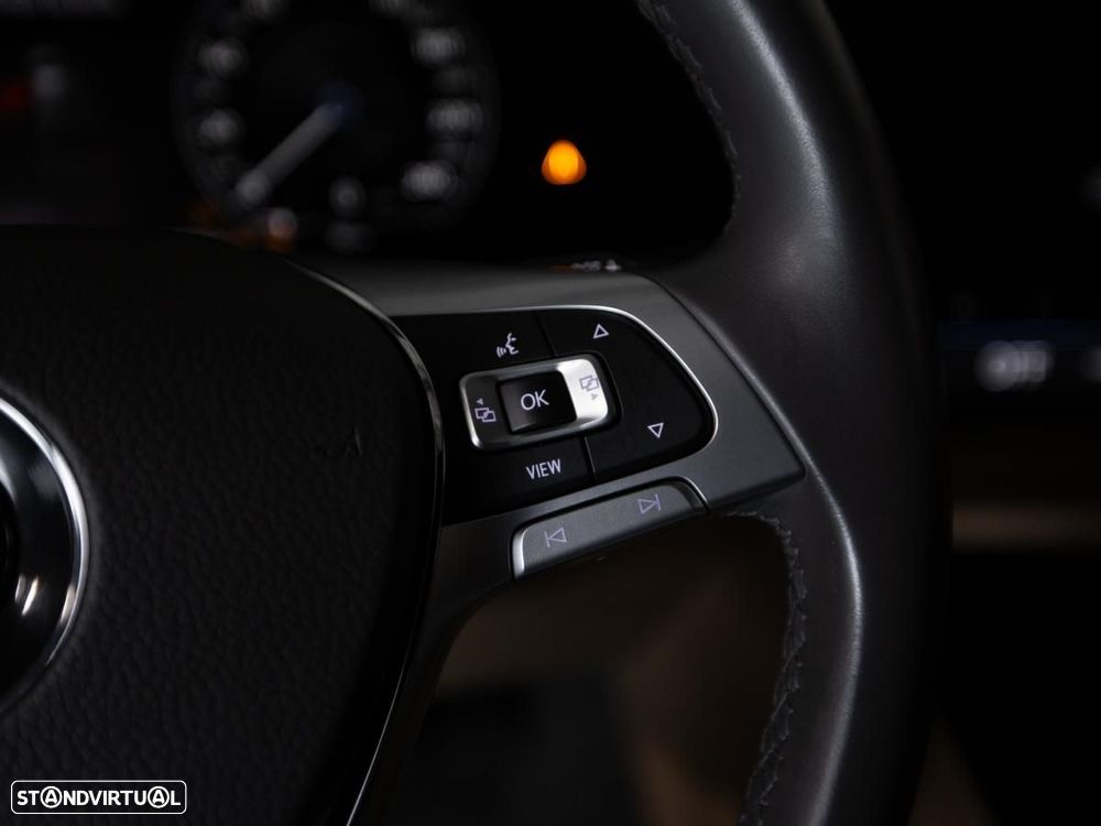 VW Touareg 3.0 TDI V6 Elegance Plus - 19