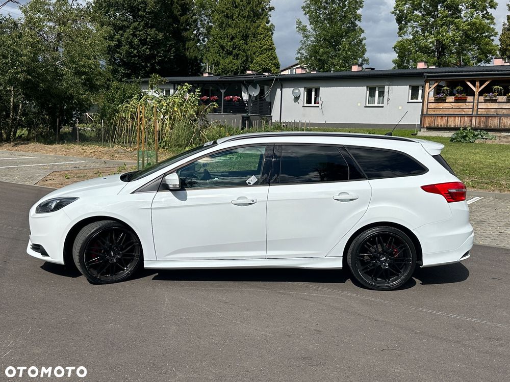 Ford Focus - 12