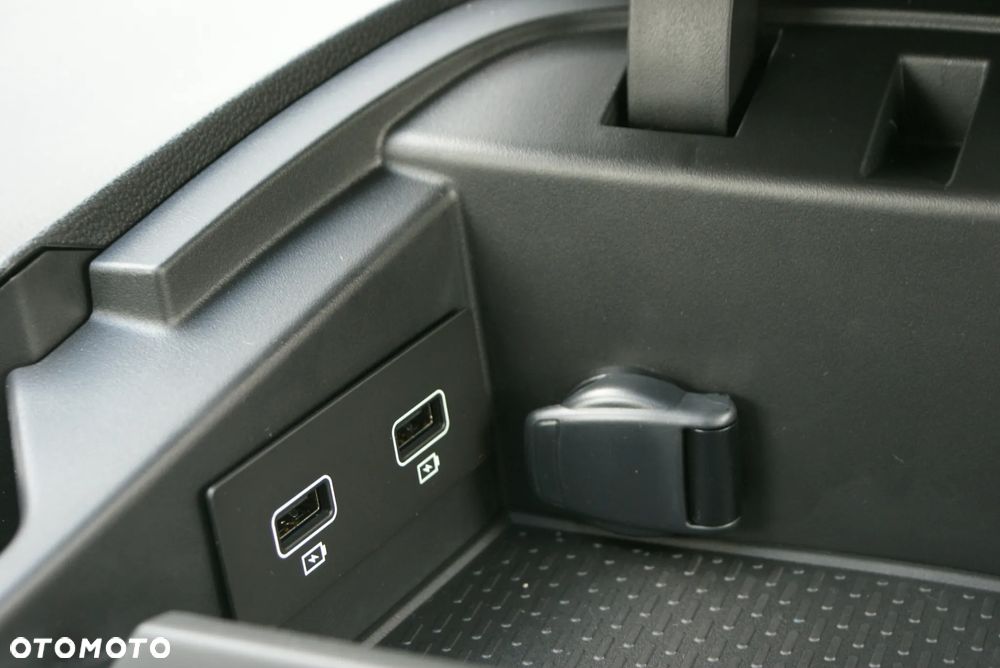 Nissan Townstar - 32