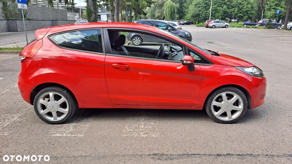 Ford Fiesta - 9