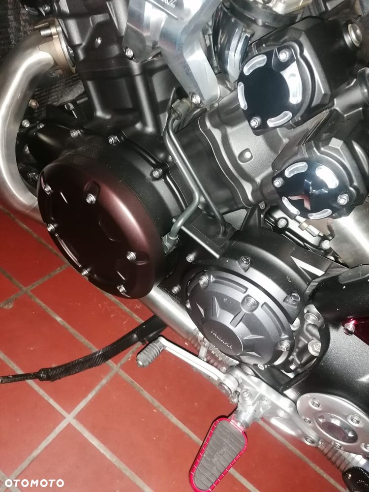 Yamaha V-MAX - 36