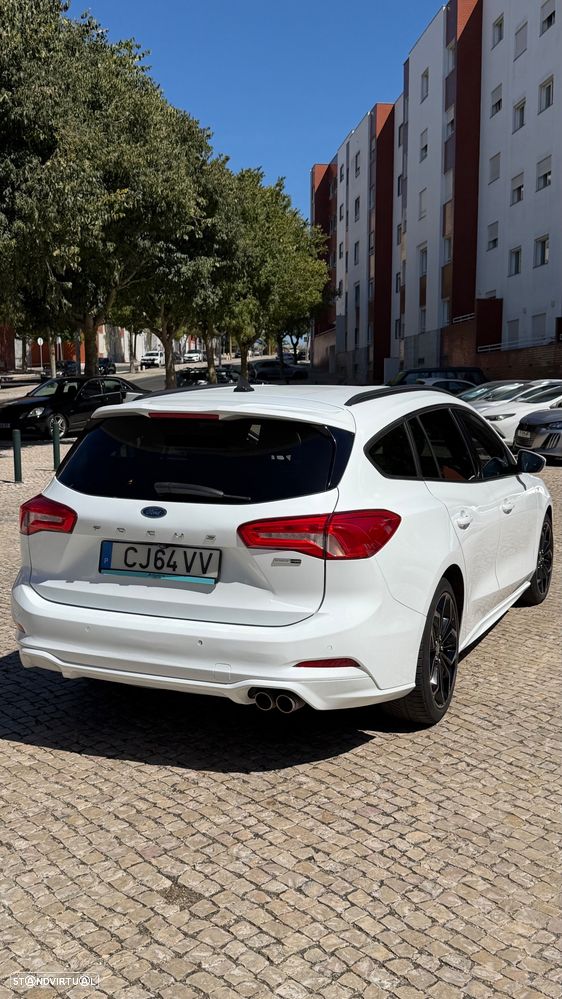 Ford Focus 1.0 EcoBoost Hybrid ST-LINE STYLE - 3
