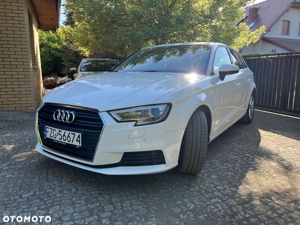 Audi A3 Sportback 1.5 TFSI cylinder on demand S tronic - 1