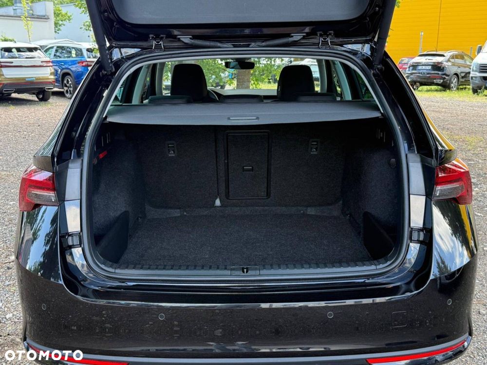 Skoda Octavia 1.5 TSI mHEV Selection DSG - 7