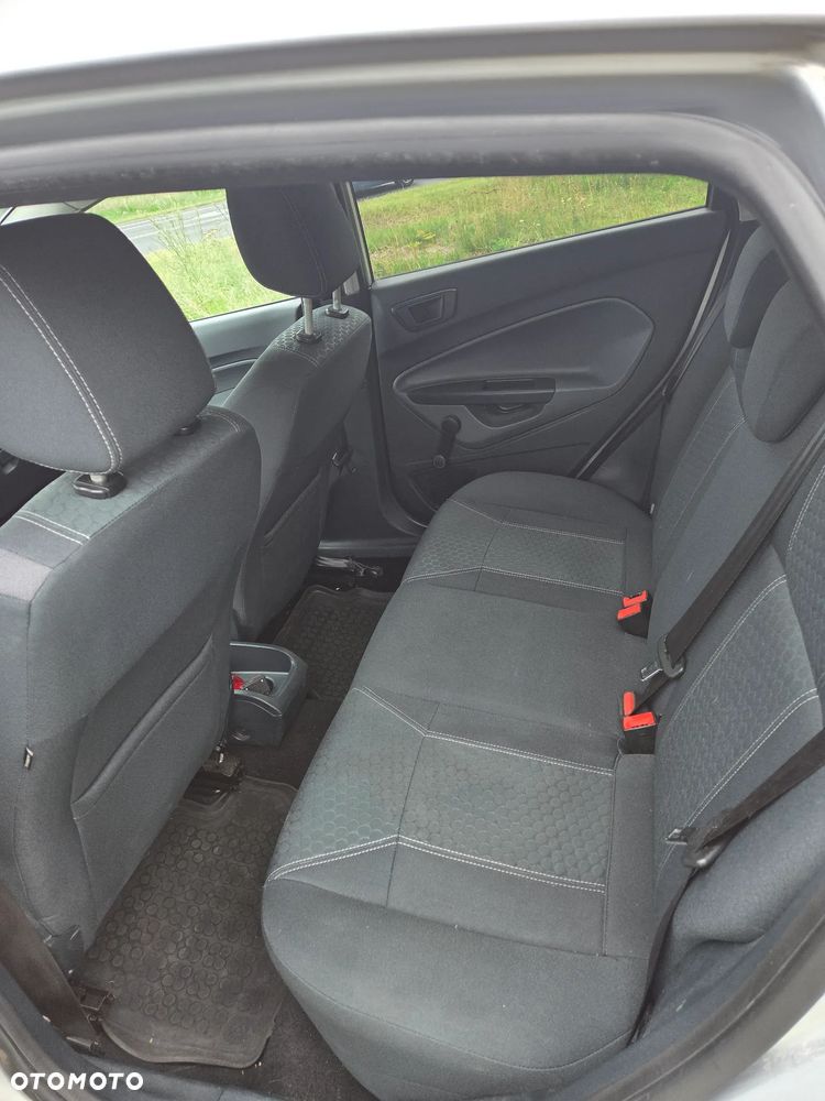 Ford Fiesta 1.4 Autom Titanium - 12