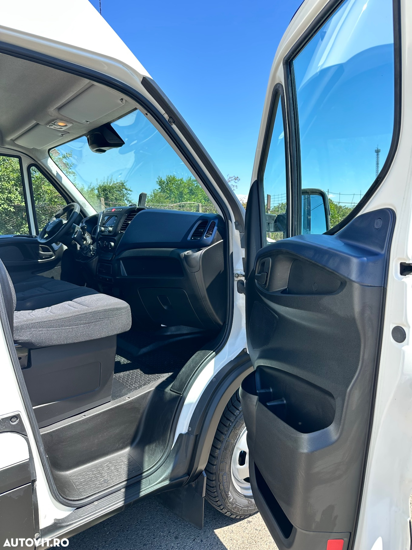 Iveco Daily 35C18 3.0 2019 E6 Cat. B 3.500 kg Hi-Matic 8+1 - 13