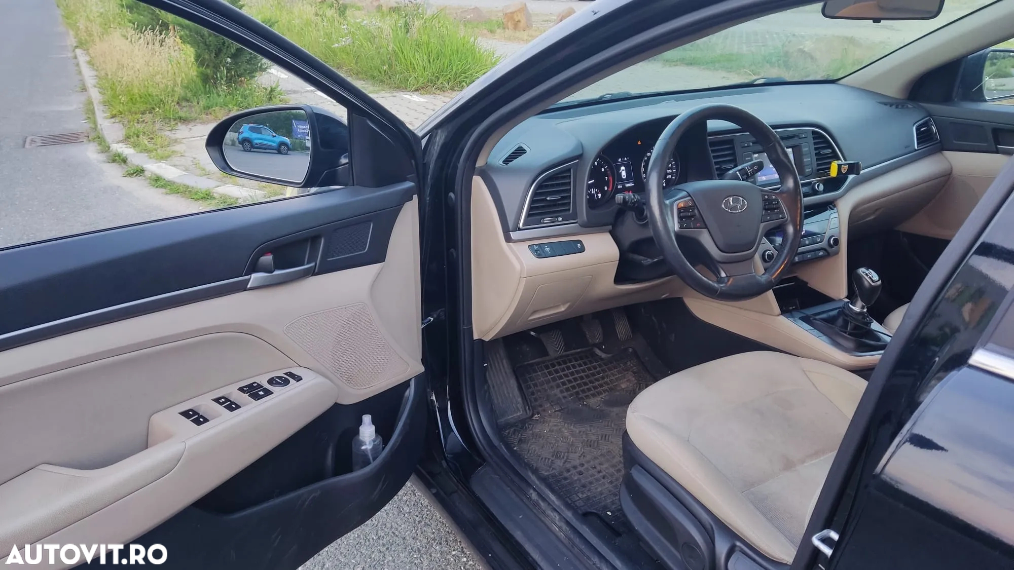 Hyundai Elantra 1.6 MPi Highway - 8
