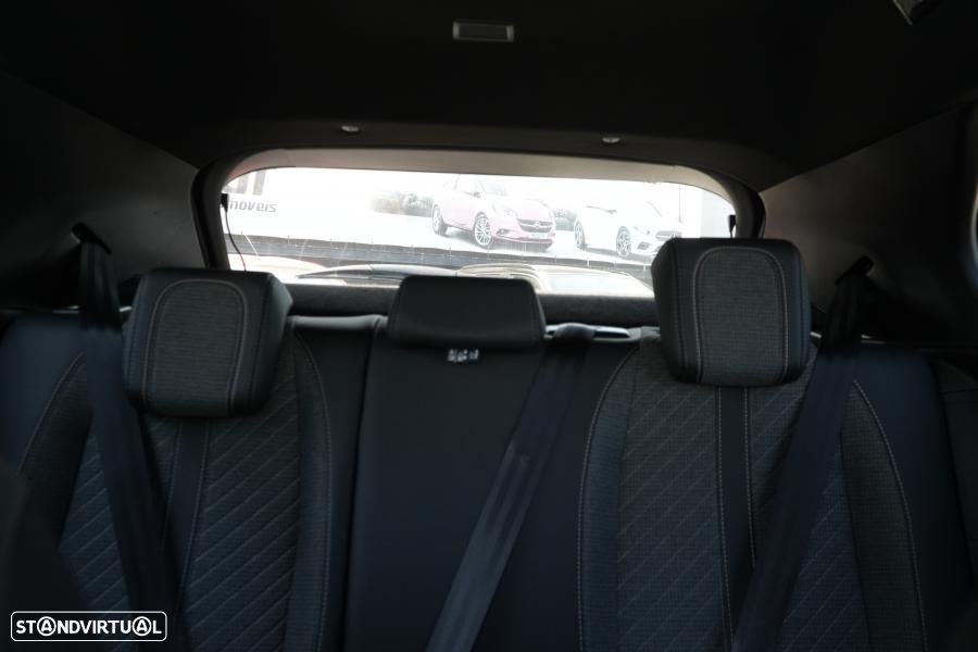 Peugeot e-2008 54 kWh Allure - 11