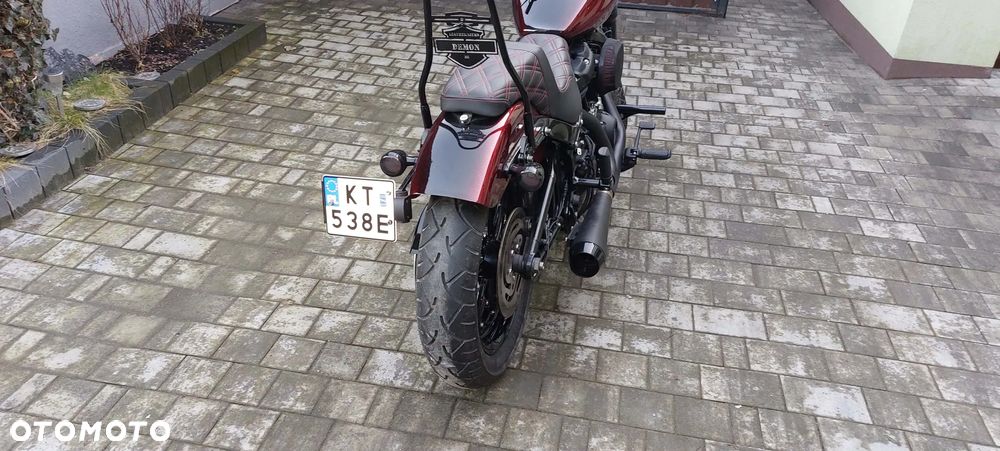 Harley-Davidson Softail Street Bob - 21