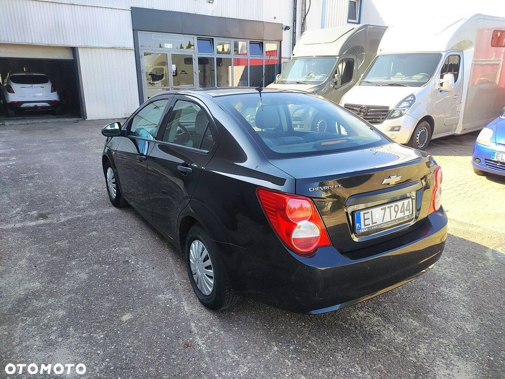 Chevrolet Aveo 1.2 LS - 3