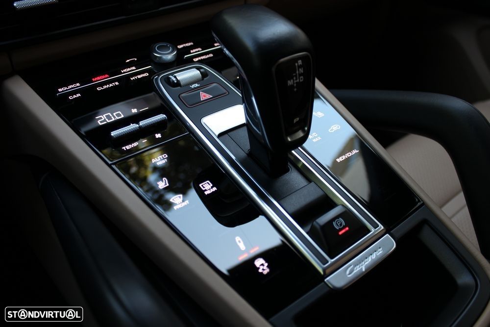 Porsche Cayenne Coupé E-Hybrid - 23