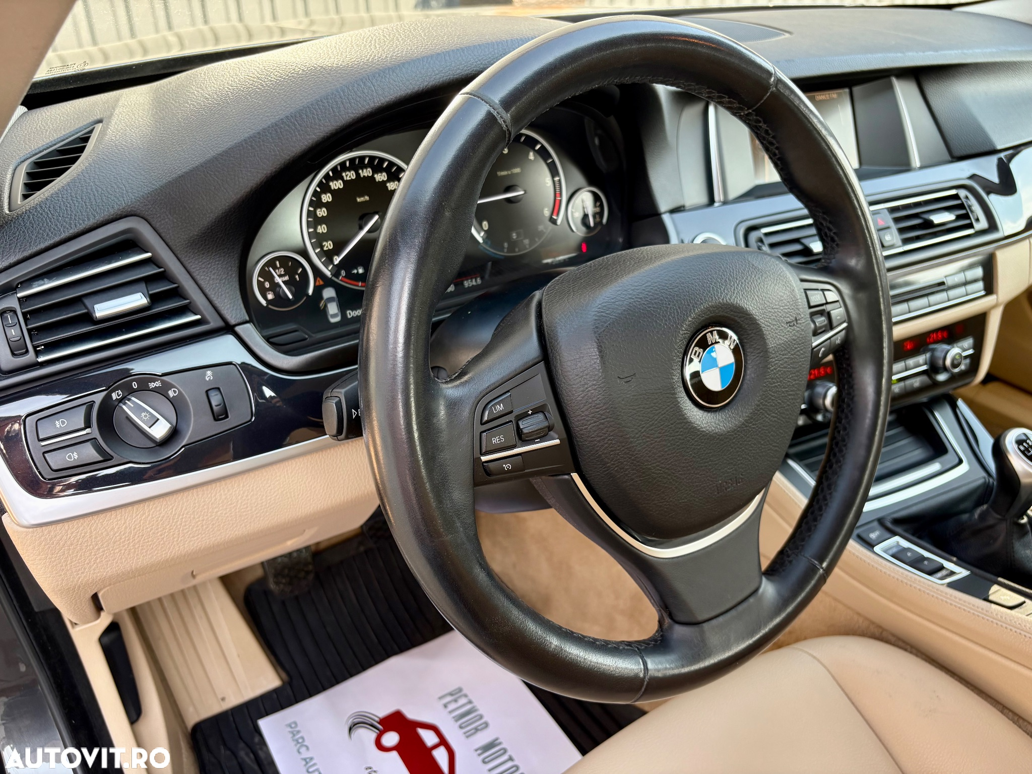 BMW Seria 5 518d - 22