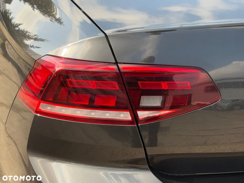 Volkswagen Passat - 7