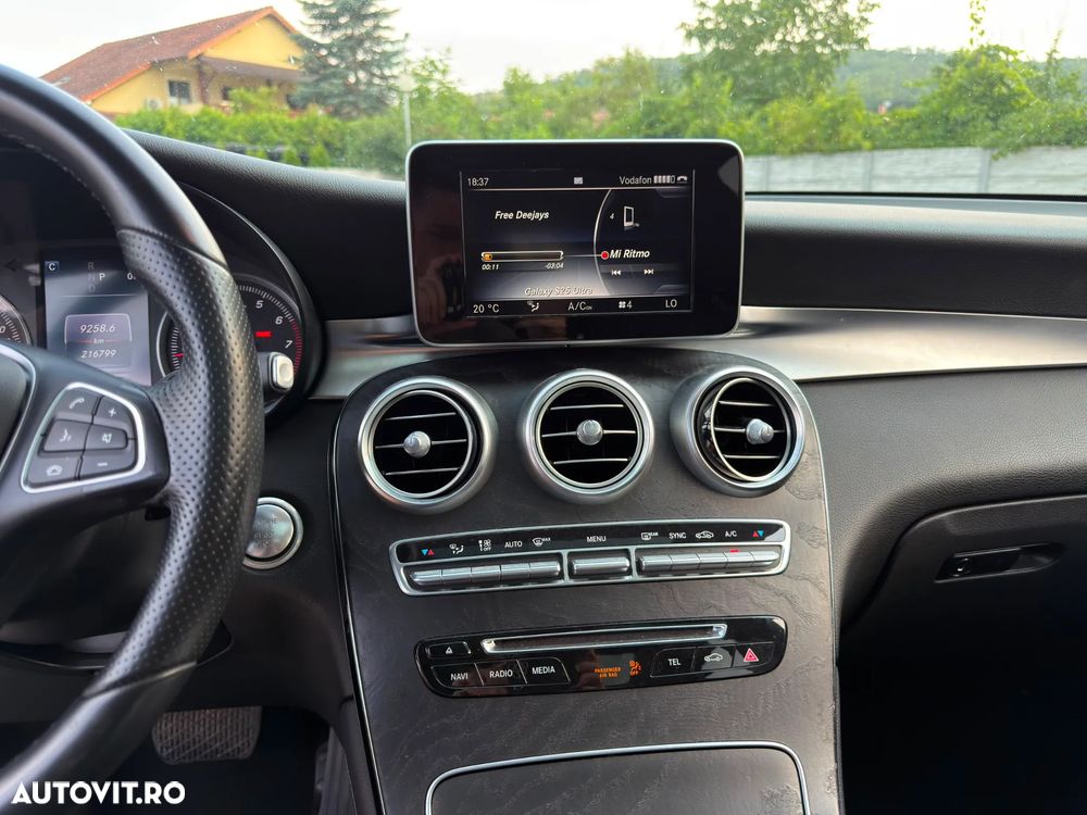 Mercedes-Benz GLC 300 4MATIC 9G-TRONIC - 11