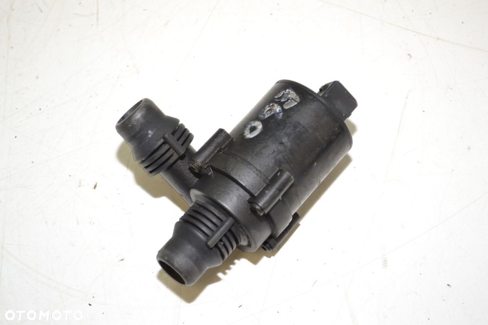 DODATKOWA POMPA POMPKA WODY BMW E60 E61 6917700 - 1