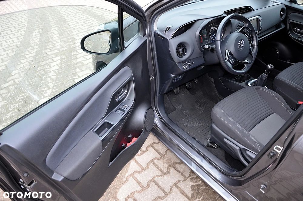 Toyota Yaris 1.5 Premium - 14