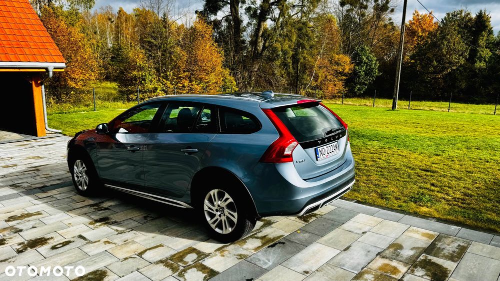 Volvo V60 Cross Country - 5