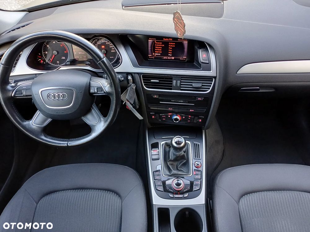 Audi A4 Avant 2.0 TDI Limited Edition - 13