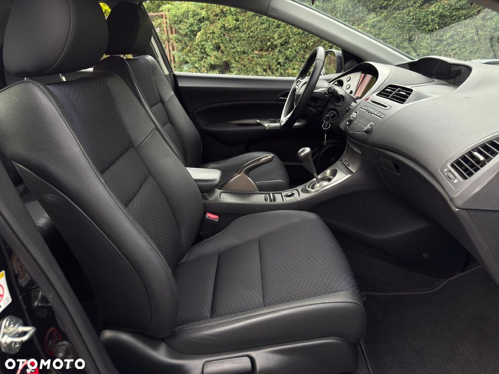 Honda Civic 1.8i-VTEC Executive - 23