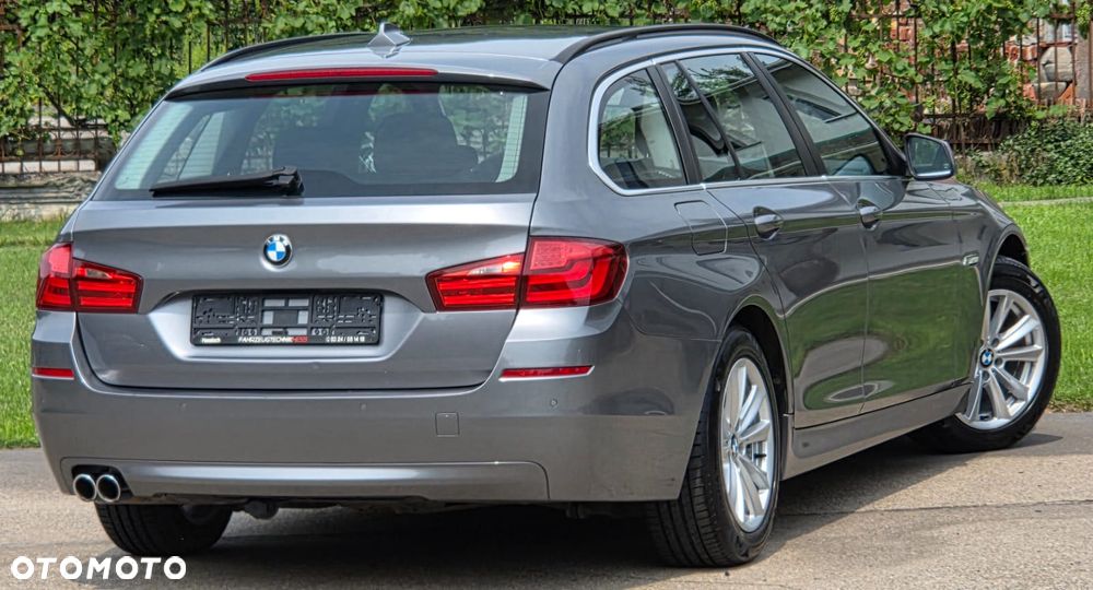 BMW Seria 5 525d - 5