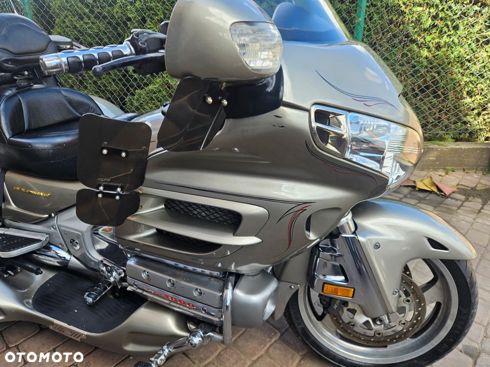 Honda GL - 33