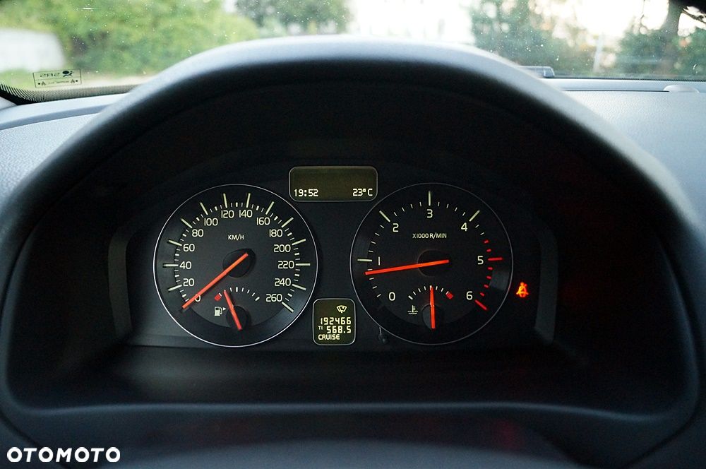 Volvo V50 D5 Momentum - 31