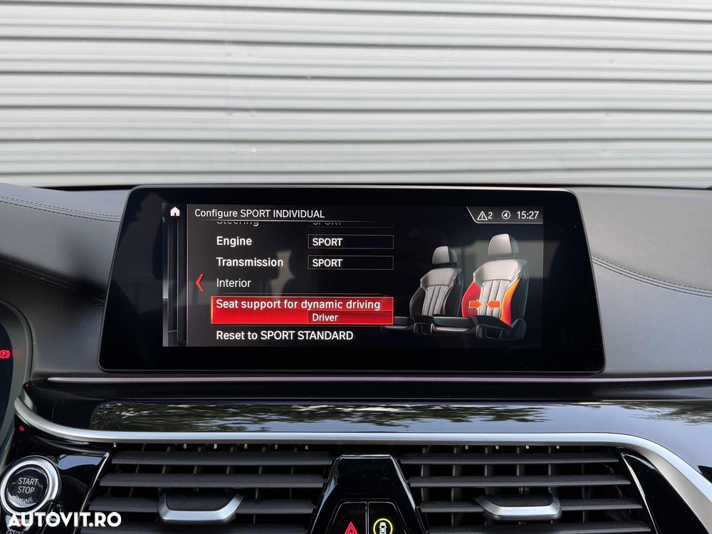 BMW Seria 5 520i Aut. Luxury Line - 23