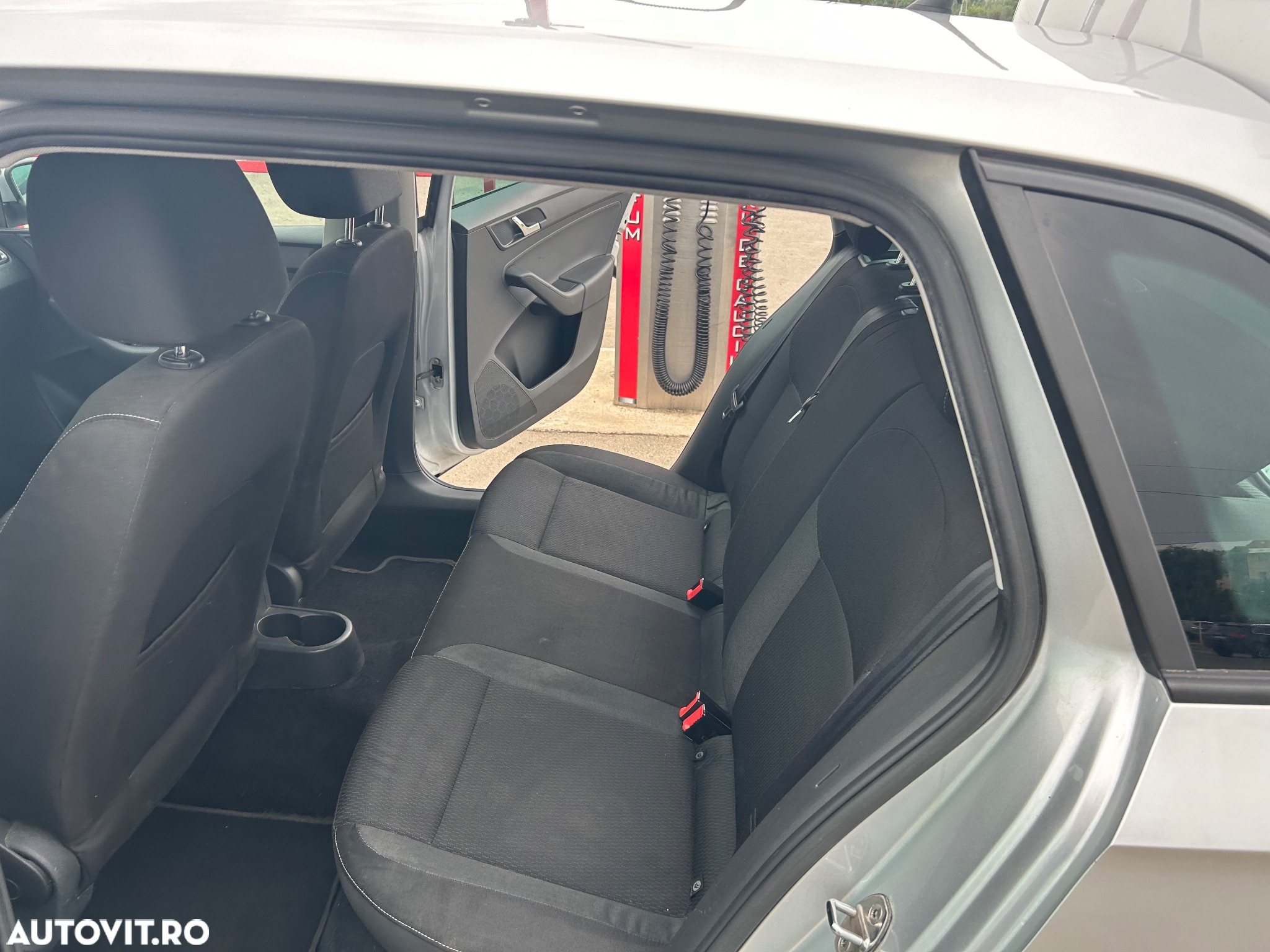 Skoda RAPID 1.6 TDI DSG Ambition - 13
