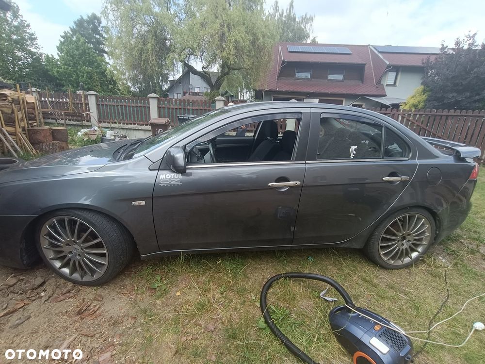 Mitsubishi Lancer 2.0 DID Intense - 4