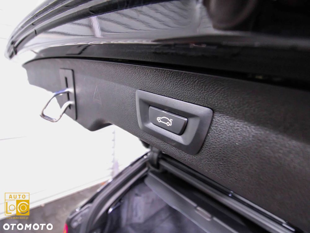 BMW Seria 5 520d M Sport - 14