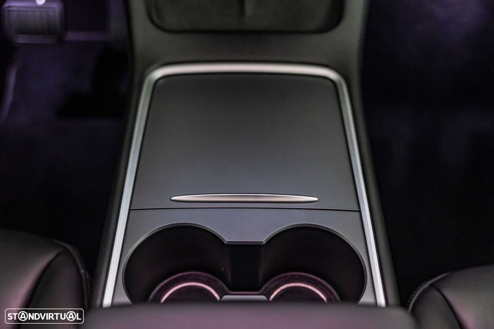 Tesla Model Y Performance Tração Integral - 30