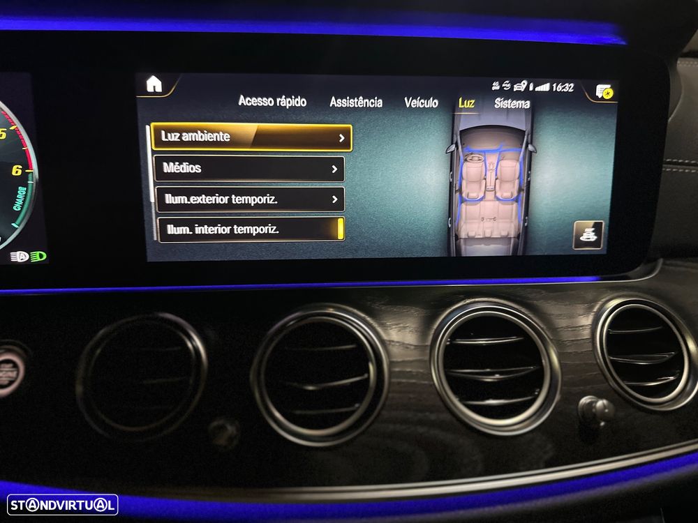 Mercedes-Benz E 300 de AMG Line - 19