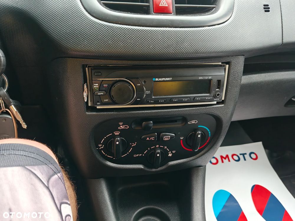Peugeot 206 plus 1.1 Presence - 29