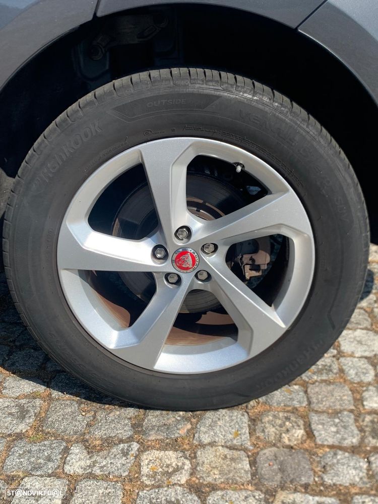 Jaguar F-Pace 2.0 i4D Prestige AWD Aut. - 11