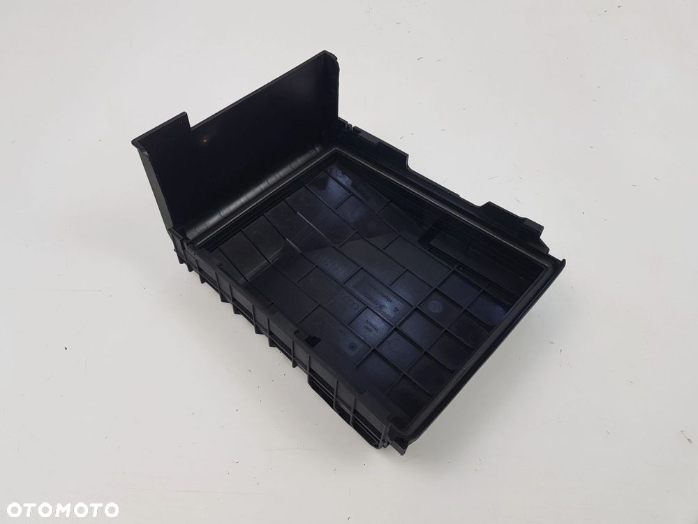 Obudowa skrzynki bezpieczników Audi A3 8P Skoda Octavia II 1K0937132F - 4