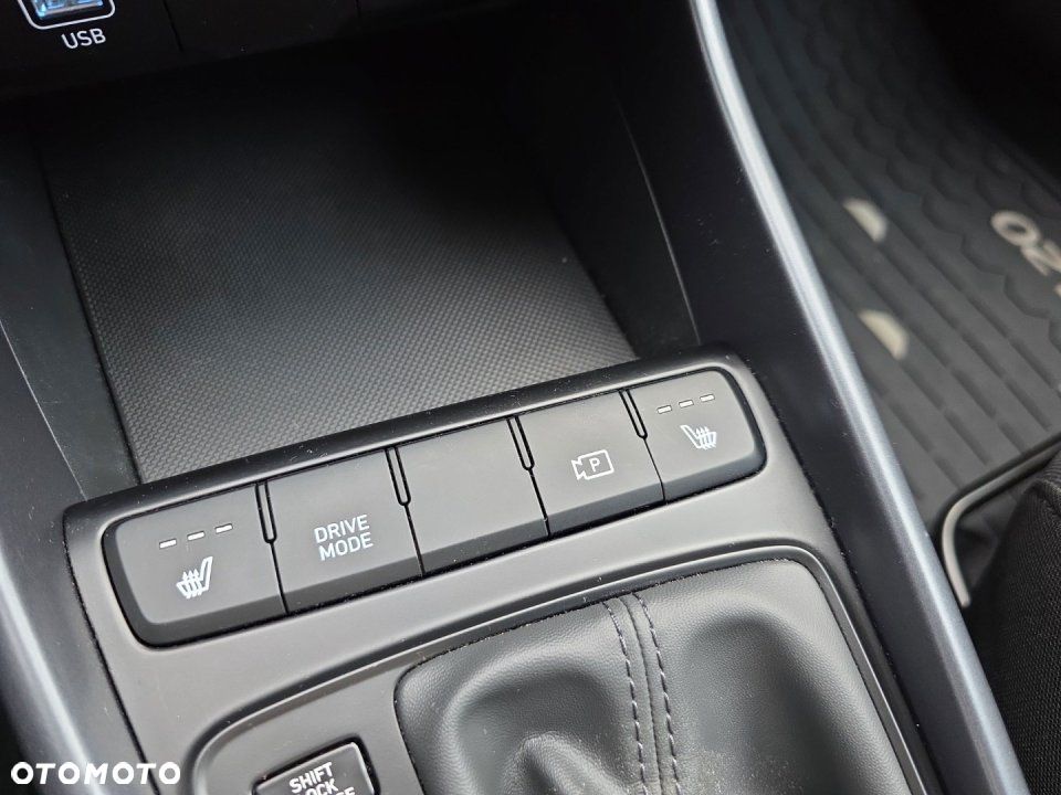 Hyundai i20 - 25