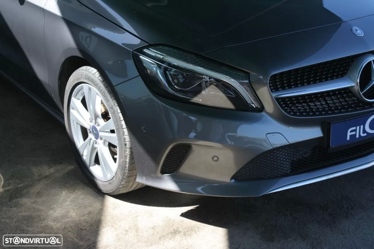 Mercedes-Benz A 180 - 4