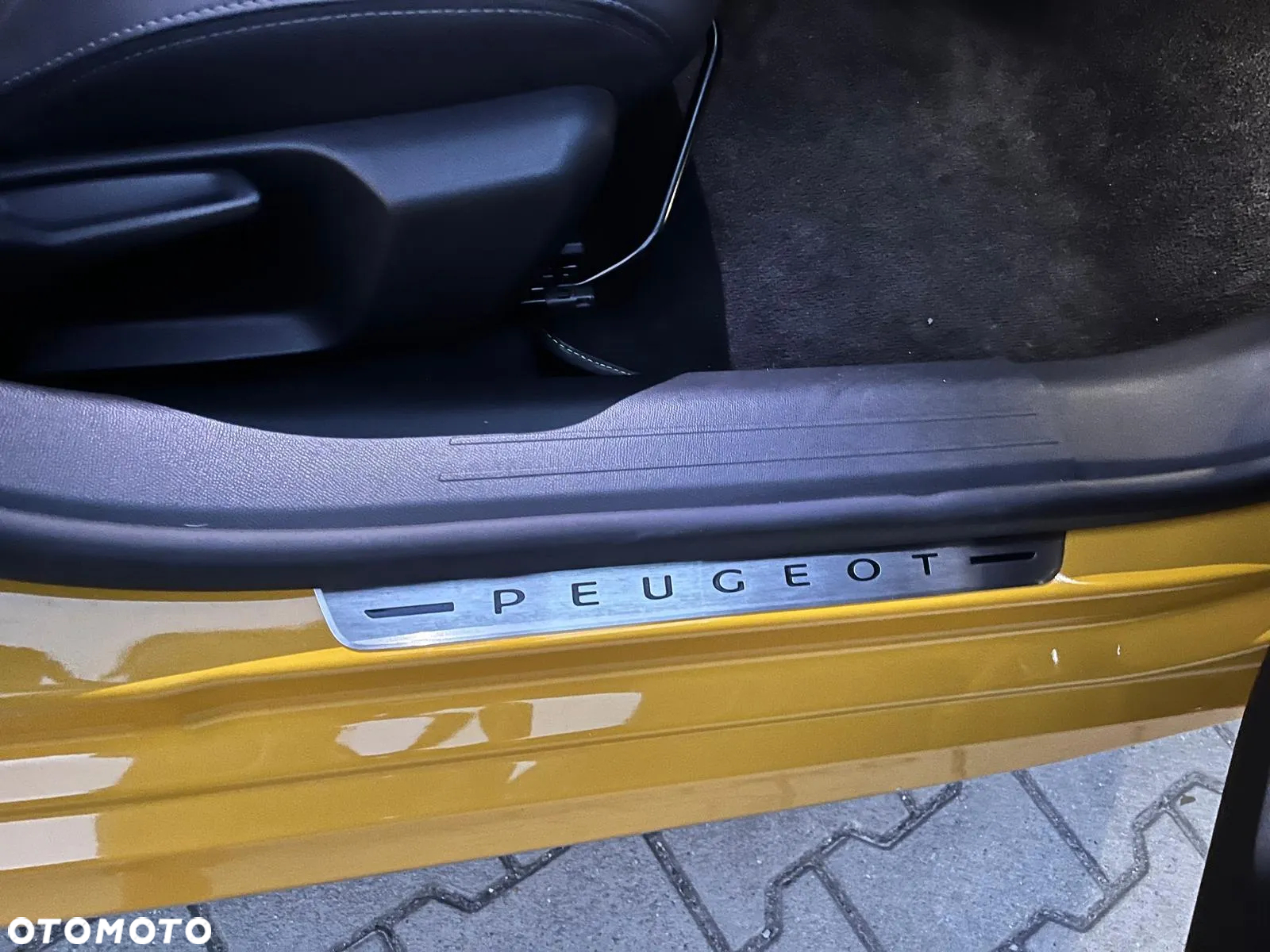Peugeot 208 1.2 PureTech GT Line S&S EAT8 - 27